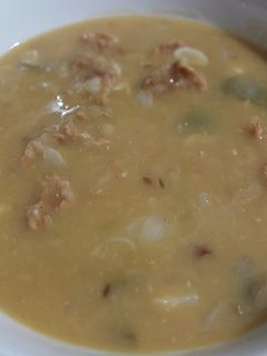 Una foto de Potaje de chícharos