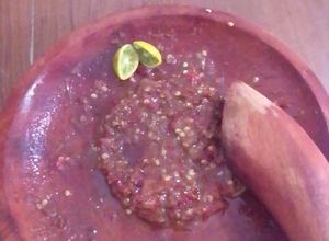 Foto resep Sambal mentah jeruk limo