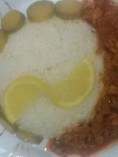 صورة لوصفة رز مدخن مع ايدام تونه مفلفل