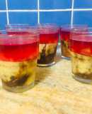 Postres bicolor con vainilla, licor y café