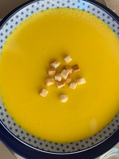 Una foto de Crema de calabaza y boniato