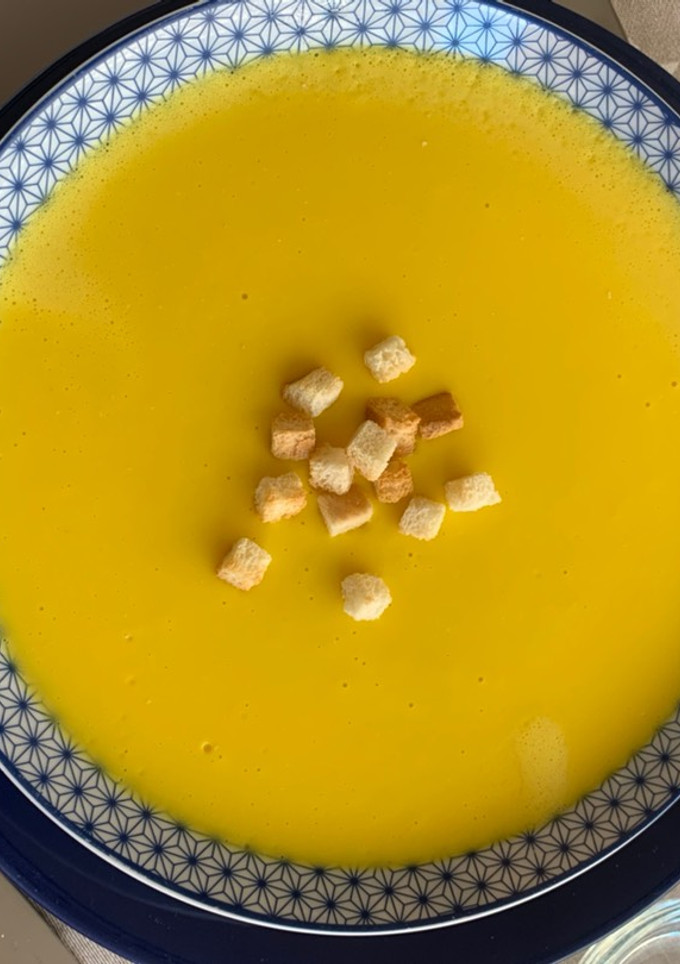 Una foto de Crema de calabaza y boniato