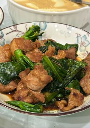 照燒松阪豬肉芥藍 的食譜成品照片