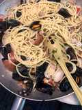 Spaghetti (grossi) ai frutti di mare velocissimi