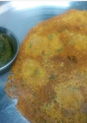 बेसन का चीला (besan ka cheela recipe in Hindi) रेसिपी मुख्य फोटो