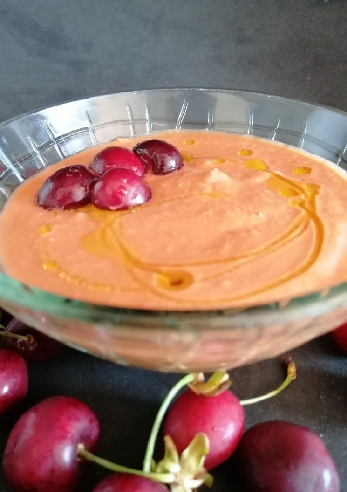 Una foto de Gazpacho de cerezas