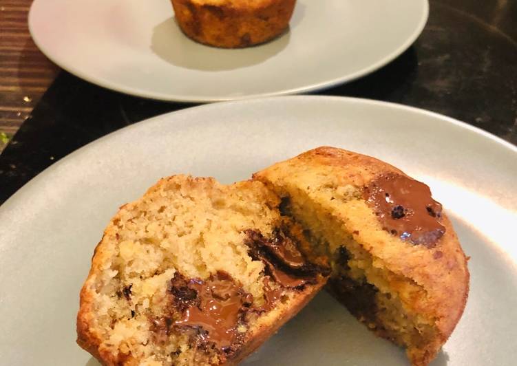 How to Make Super Quick Homemade Banana Bread Muffins