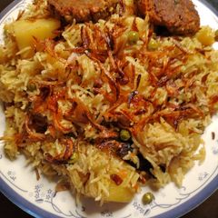 A picture of Spicy mater pulao.