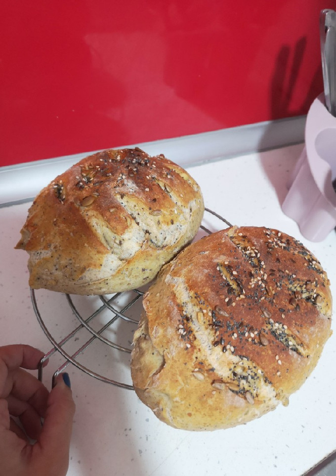 Una foto de 🥖Pan casero con harina de centeno, trigo y semillas