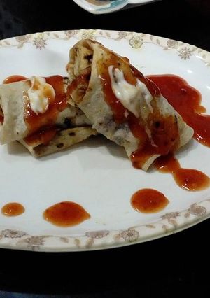 A picture of ران روسٹ چپاتی رول.