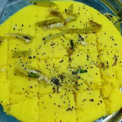 A picture of Khaman dhokla.
