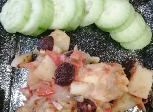 Una foto de Pollo a la cacerola 🍅🍗🥔 (muy fácil y rápido)