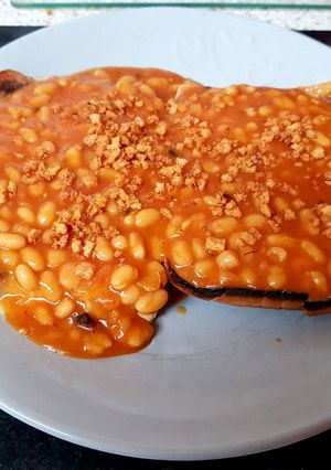 A picture of Cheesy Beansy Bacony Toasties. 😉.