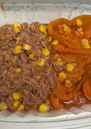 Foto de Atum ao molho de tomate com milho