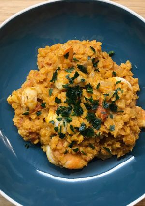 Une photo de Curry de Lentilles corail au lait de Coco et Crevettes