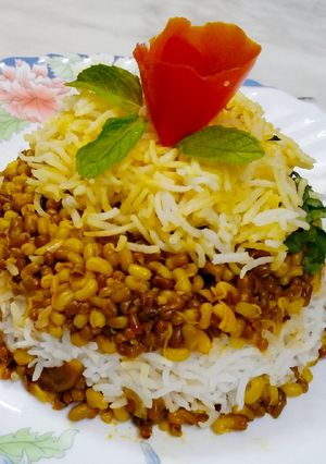 A picture of Sprouted Moth Biryani.