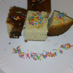 A picture of Simple n easy vanilla cake.