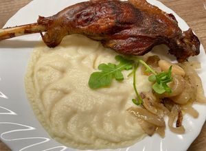 Ropogós- omlós libacomb zellerpürével (ketogén) recept fotója