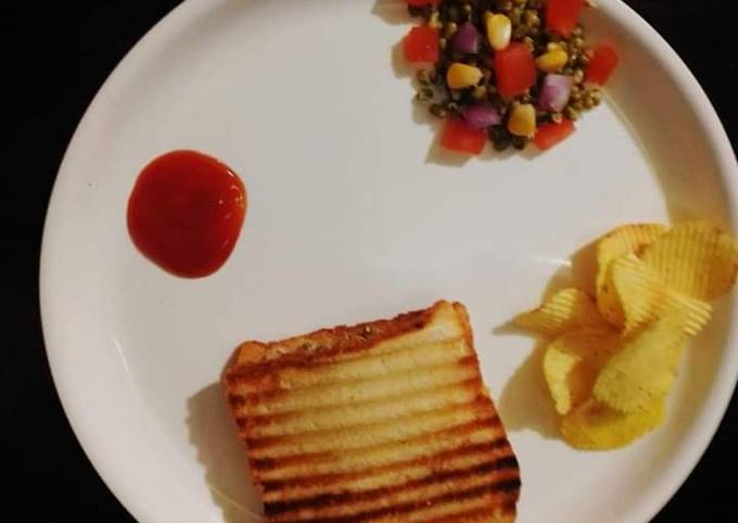 Simple Way to Prepare Delicious Sprout and corn sandwich
