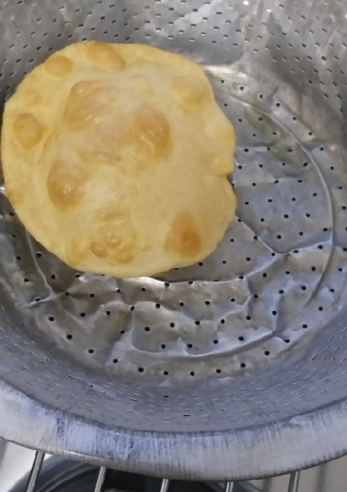 A picture of Bhatura #authors marathon.