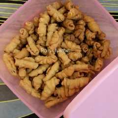 รูปของ 53. Kue Bawang Garpu Renyah