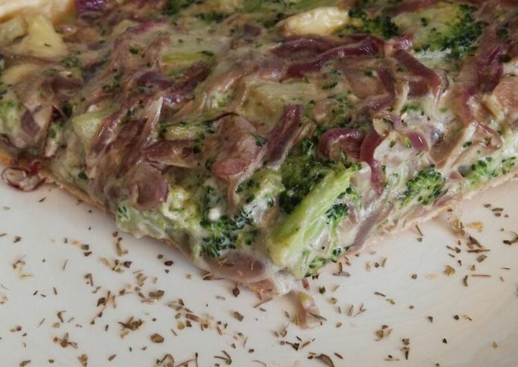 Quiche de brócoli, Camembert y cebolla caramelizada