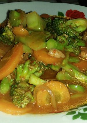 Foto resep Cah Brokoli wortel Ayam #dgCitarasaMinang😅