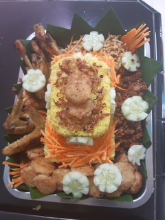 Foto resep Tumpeng nasi kuning magicom