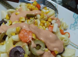 Una foto de Ensalada de fideos (🌱) (vegana)