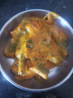 બેસન શાક (Besan Shaak Recipe in Gujarati) રેસીપી મુખ્ય ફોટો