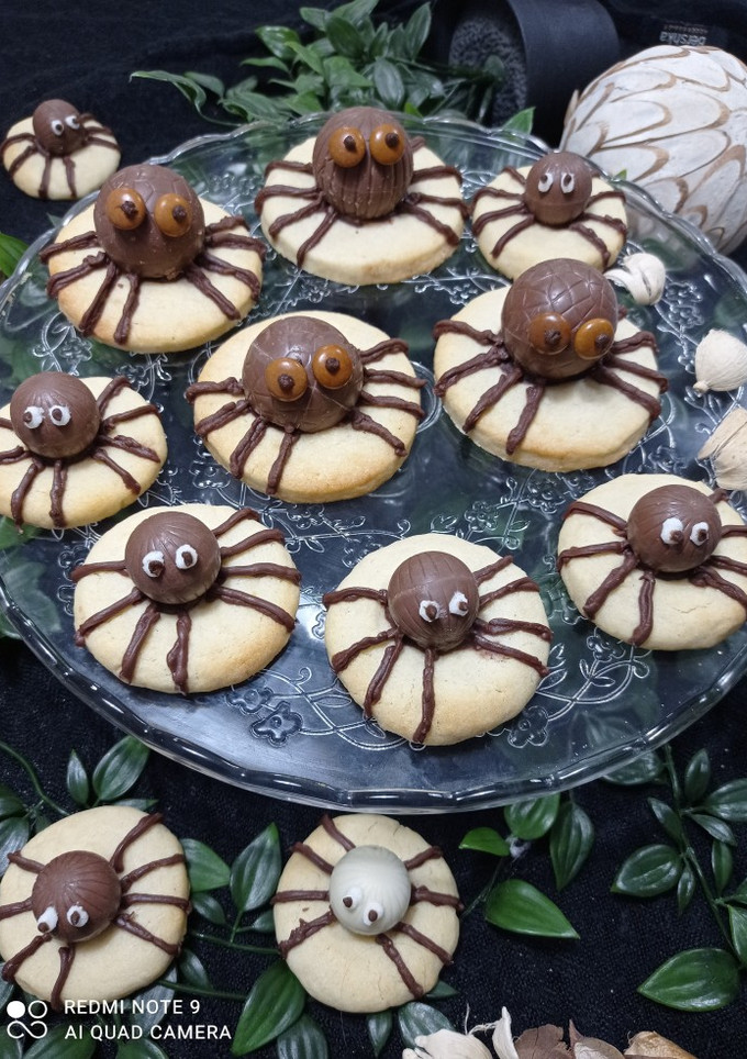 Una foto de Arañas Halloween de galletitas y bombones 🕷️🕸️🕷️