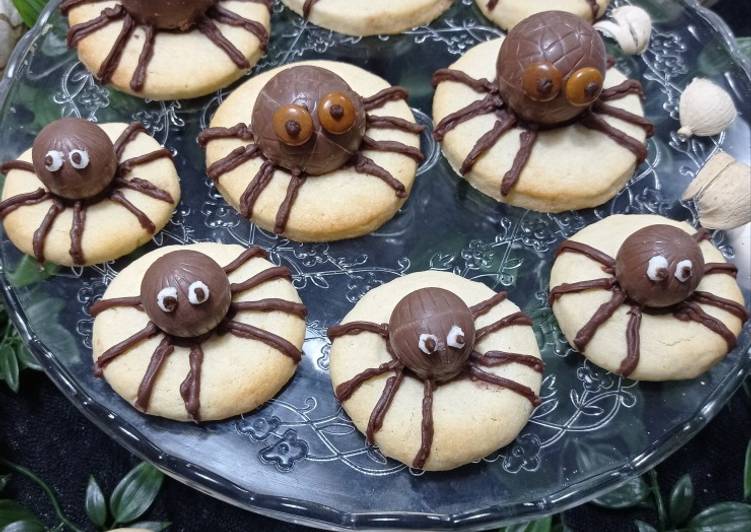 Recipe of Quick Arañas Halloween de galletitas y bombones 🕷️🕸️🕷️