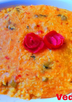 A picture of Pavbhaji Khichdi (No onion & No garlic).