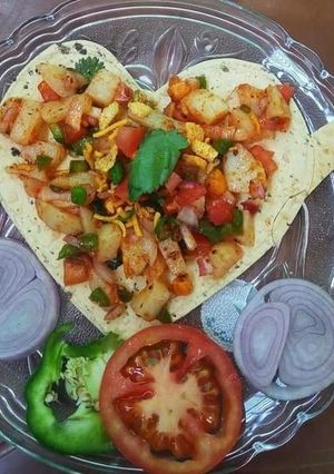 पापड़ चाट (Papad chaat recipe in hindi) रेसिपी मुख्य फोटो