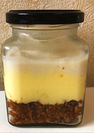 Una foto de Lemon pie de avena ® Receta original de Geri. En frasco, postre light