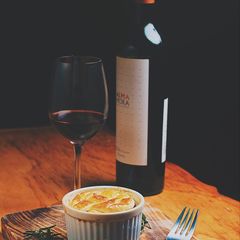 A picture of Creamy Chicken and Rice pot pie.