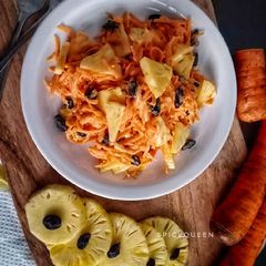 A picture of Carrot raisin salad.