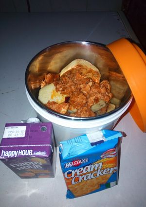 A picture of Fried yam with egg sauce.