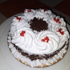A picture of Black Forest Cake.