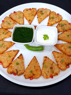 ફરાળી કટલેસ (Farali Cutlet Recipe In Gujarati) રેસીપી મુખ્ય ફોટો
