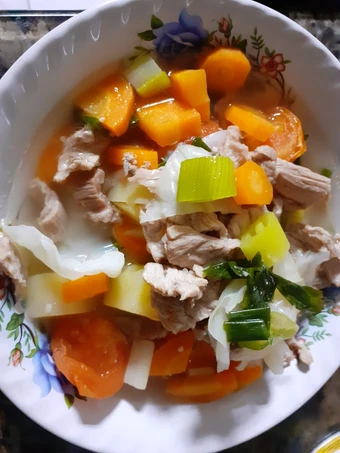 Cara Gampang Menyiapkan Resep Sop sayur+daging sapi Anti Ribet, Sempurna