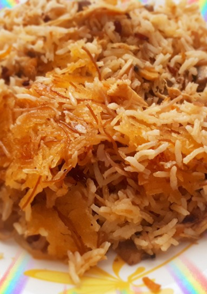 عکسی از دستور رشته پلو با مرغ