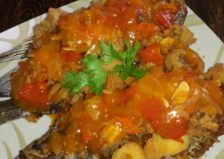 Cara mudah Membuat Gurame fillet saus pedas manis yang praktis