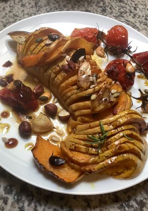 Une photo de Courge 🐝butternut 🪵facon hasselback 🍂🍁