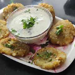 A picture of Sabudana vada.