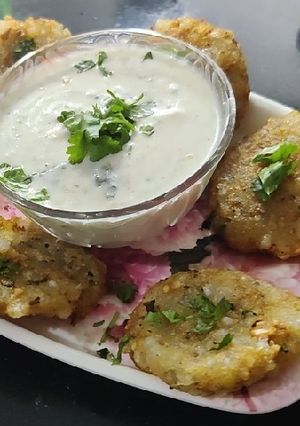 A picture of Sabudana vada.