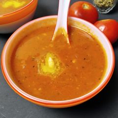 A picture of Roasted Tomato Basil Soup.