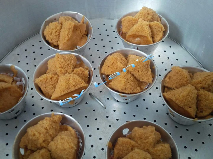 Langkah Mudah untuk Membuat Resep Bolu kukus gula merah EEM (Enak-Empuk-Merekah) ^O^ yang Bisa Manjain Lidah Anti Ribet, Mantap Sekali