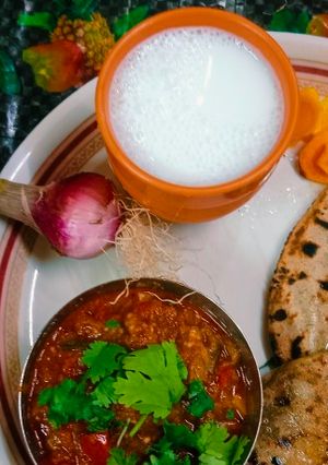 રીંગણ નો ઓળો (Ringan Oro Recipe In Gujarati) રેસીપી મુખ્ય ફોટો