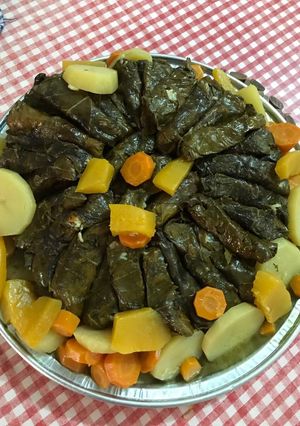 صورة لوصفة ورق عنب بزيت ولقطين